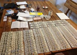 Киевский полицейский отказался от взятки $12 тыс