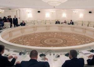 Зеленский утвердил состав переговорщиков в Минске