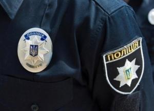 В Киеве девушка устроила ДТП и врезалась в клумбу