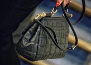 Модница из "Слуги народа" засветила в Раде новую сумку почти за 1500 евро