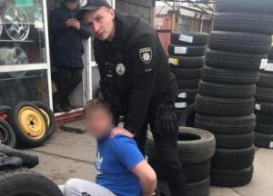 В Мариуполе пьяный водитель напал на полицейских