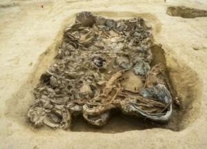 В Италии найдена древняя гробница с сокровищами (фото)