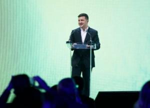 Помощь по частичной безработице расширили: президент подписал закон