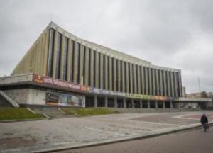 Стройка возле Дворца «Украина»: экс-министр Бабак заявила о давлении нардепов Столара и Исаенко