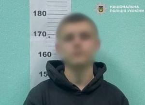 У київському метро хлопець розпилив газовий балончик в обличчя пенсіонеру