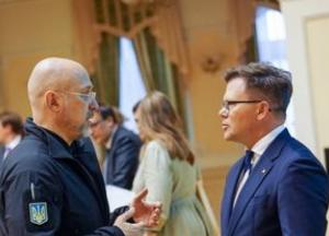 Німецький міністр довкілля обговорив «зелені» проєкти та відвідав Чорнобиль і Карпати
