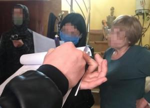 В Мукачево пенсионерка продавала школьникам наркотики