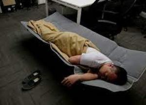 Названы продукты, способствующие крепкому сну