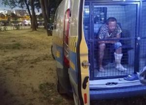 На пляже Варшавы пьяный украинец с ножом напугал отдыхающих