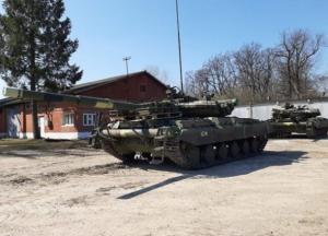 Львовский завод передал ВСУ партию танков Т-64