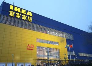 Из-за вспышки коронавируса известные компании закрывают магазины в Китае