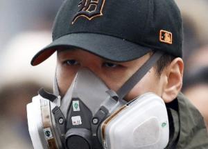 В Китае таксист нашел креативный способ защититься от коронавируса (фото)