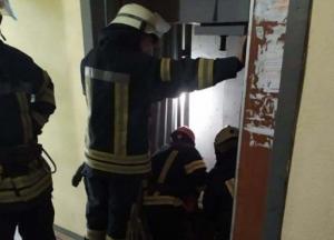 В Киеве оборвался лифт, есть погибший