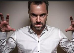 Санкції проти Арестовича, Олешка і ще десятків людей: за що саме і які наслідки для зрадників