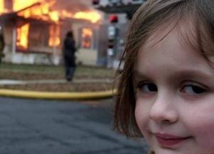 Героиня мема "девочка-катастрофа" продала свое культовое фото