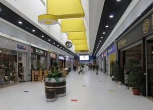 Во всех ТРЦ Киева появятся бригады по выявлению коронавируса