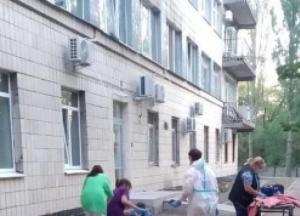 В Киеве пациенты коронавирусной больницы совершили суицид