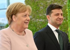 Во время встречи с Зеленским Меркель стало плохо: она тряслась и шаталась (видео) 