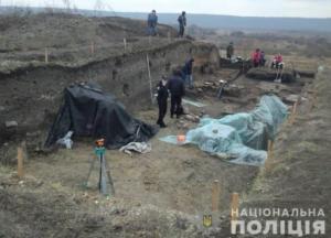 На Львовщине "черные копатели" повредили раскопки летописного города Звенигород