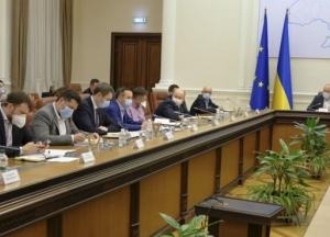 Кабмин вводит режим ЧС по всей стране, карантин продлевается еще на 30 дней