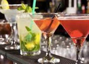 Медики назвали самые опасные для здоровья алкогольные коктейли
