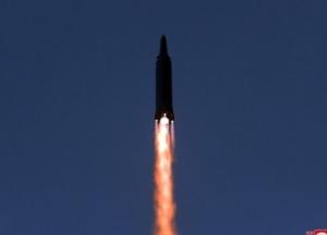 КНДР запустила новую ракету в сторону Японского моря