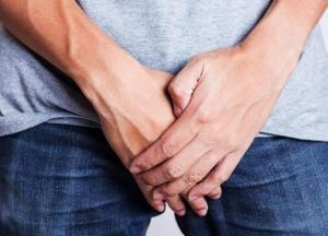 Мужчина пожертвовал яичко своему бесплодному брату-близнецу