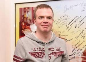 У Києві знайшли мертвим сина космонавта Каденюка з ножем: на тілі – численні порізи і кров