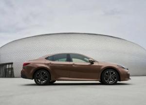 Яка різниця між двигунами 2.5 та 3.5 у Toyota Camry: глибокий та інформативний аналіз