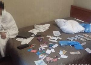 Полиция разоблачила двух киевлян в организации бизнеса по предоставлению интимных услуг. (ФОТО)