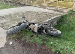 На Закарпатье столкнулись легковушка и мотоцикл, травмированы двое подростков