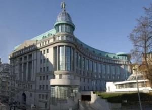 На главный офис банка Аркада наложили арест
