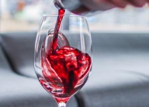 Ученые назвали алкоголь, который влияет на организм как спортивная тренировка