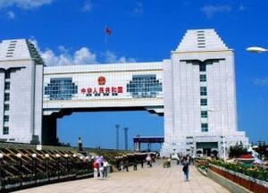 Китай ужесточил контроль на границе с РФ из-за риска вспышки коронавируса