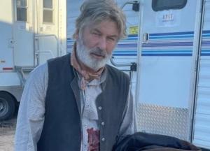 Алек Болдуин убил оператора и тяжело ранил режиссера на съемках вестерна