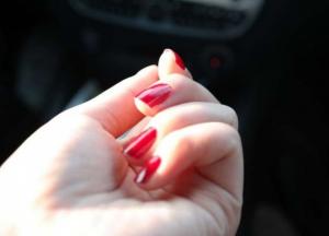 Медики рассказали, когда ногти указывают на высокий уровень холестерина