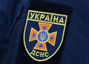 В центре Киева девушка застряла между дверьми в бойлерной