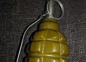 В Харькове в метро задержали мужчину с гранатой (видео)