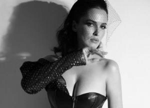 Соблазнительное искусство: Даша Астафьева выступит в откровенном шоу (21+)