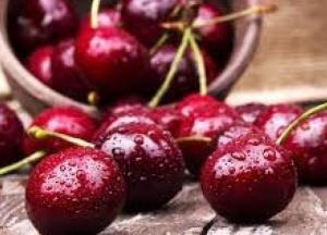 Медики рассказали о пользе черешни для организма