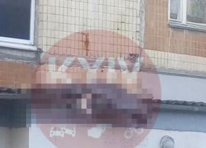 В Киеве женщина выбросилась из окна многоэтажки 