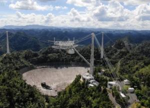 В Пуэрто-Рико рухнул гигантский телескоп Аресибо (фото)