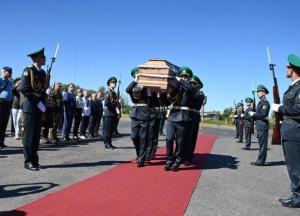 Прах полковника армії УНР Євгена Коновальця повернули в Україну (фото)