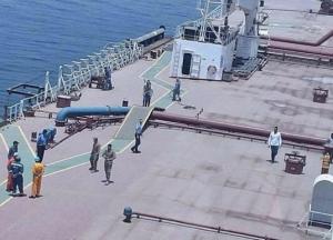 Задержанные в Египте украинские моряки возвращаются домой