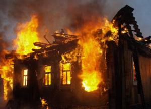 В Харькове горел дом, погибла 84-летняя женщина