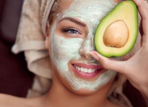 Это продлит молодость кожи: врач перечислил ингредиенты натуральной косметологии