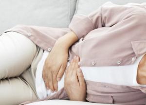 Врач назвал симптомы язвы желудка, которые часто путают с гастритом