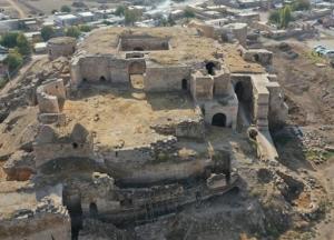 В Турции археологи нашли уникально древний замок (фото)