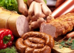 Врач предупредил о опасности употребления копченых колбас и сосисок
