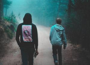 "Пропасть на 24 часа": в соцсетях появилась новая опасная игра для подростков